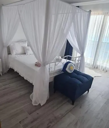 Apartment Sleeps 4, Holiday Flat With Shared Pool - Awz 255 Marmaris